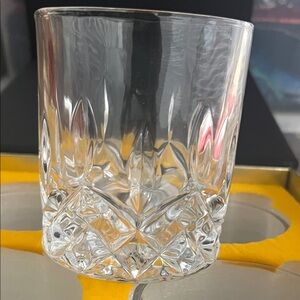 KANARS Crystal Glasses Set of 4 beautifully made excellent gift NWOT